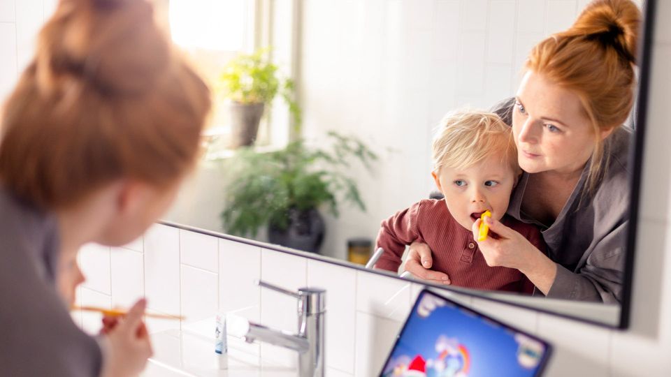 Yngre-barn_1920x1080px_strre-liggande-format-helskrm-rockamunnen_1