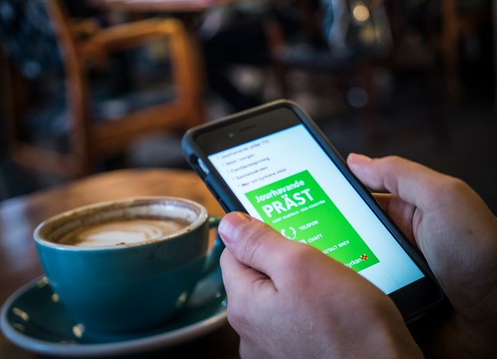 The Duty Priest service can be reached free of charge at 112, digital letter or chat. Photo: Magnus Aronson/Ikon.