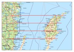 Karta över område för geofysiska flygmätningar i Östergötlands, Kalmar och Gotlands län år 2023. Aktuellt område för reguljär mätning med 200 meters linjeavstånd är markerat med svart ram. Mätlinjer till Gotland i rött.