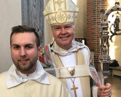 På söndagen vigde biskop Johan Dalman en ny präst till tjänst i Evangeliska Fosterlandsstiftelsen, EFS. Claes Leverström, har tjänst i EFS-kyrkan i Askersunds församling.
