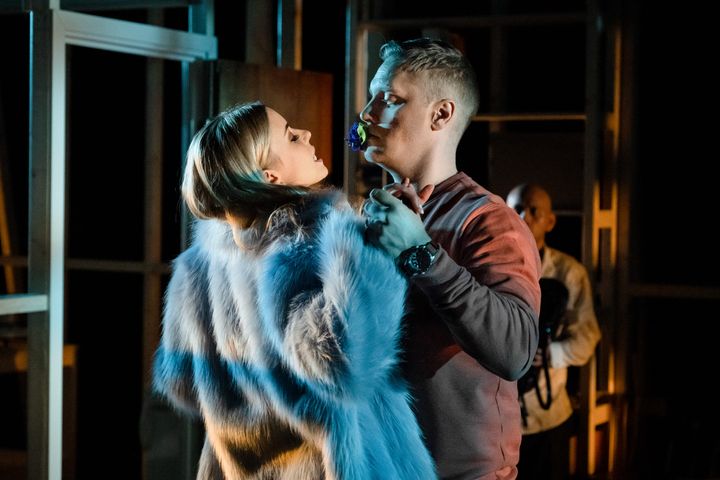 Ester Uddén och David Rangborg i "Kära Jelena". Foto: Sören Vilks