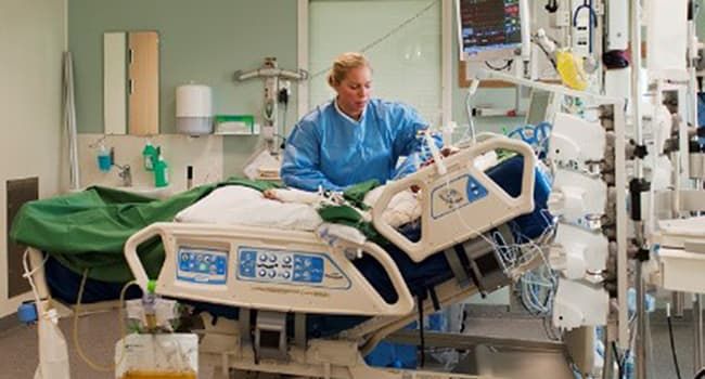 Som första sjukhus i Sverige har Akademiska fått tillstånd av Läkemedelsverket att odla fram hud för transplantation vid svåra brännskador.