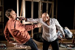 David Rangborg och Simon Rodriguez i "Kära Jelena". Foto: Sören Vilks