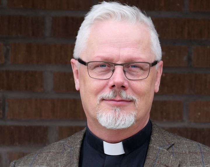 Peter Forsberg är sedan hösten 2020 kyrkoherde i Kramfors pastorat. Foto: Linus Ottosson