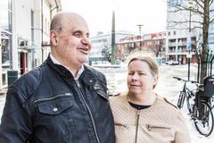 Georges Zaynoun och Ylva Jonsson är två resenärer som är positiva till den nya tjänsten. Foto: Eddie Löthman