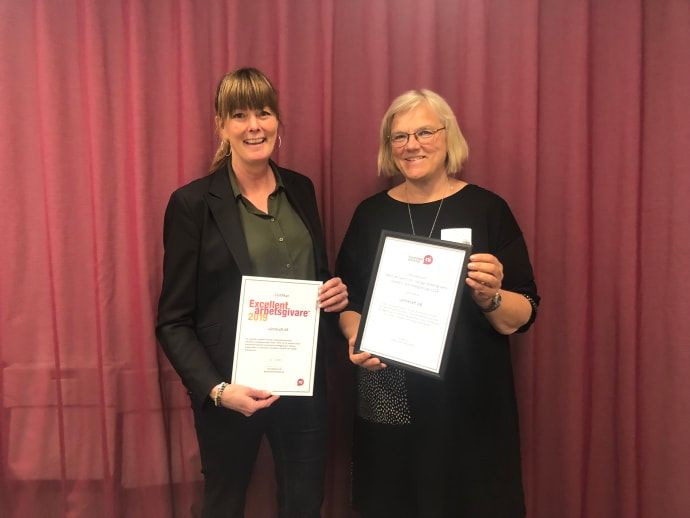 Från vänster: Tina Ekström, vd Nyckeltalsinstitutet och Lillemor Olsson, enhetschef för HR Jämtkraft AB Foto Energiföretagen