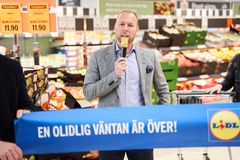 Johan Eriksson, Regionsdirektör Lidl Sverige, välkomnade Sollentunaborna