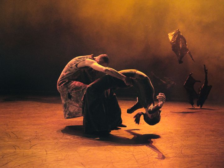 Riptide med Kungliga Baletten 2021. På bilden: Daria Ivanova, Dawid Kupinski. Foto: Kungliga Operan/Thomas Klementsson