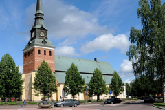 Mora kyrka är en av de kyrkor som renoveras tack vare kyrkoantikvarisk ersättning och finansiering via medlemspengar.