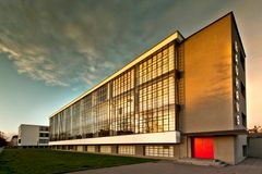Bauhausskolan i Dessau. Ritad av Walter Gropius 1925-26. FOTO: Stadtmarketinggesellschaft Dessau-Roßlau mbH