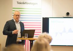 Mats Kinnwall, chefekonom vid Teknikföretagen. Bild från pressträff 7 november 2019.