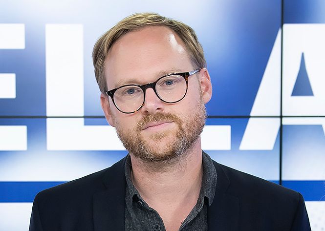 Hannes Delling tillträder den nyinrättade tjänsten som redaktör för undersökande journalistik på Svenska Dagbladet.