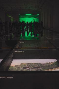 Se queera dansföreställningar eller dansa själv i ett Silent Disco ovanpå ett upphöjt glasgolv på ArkDes.