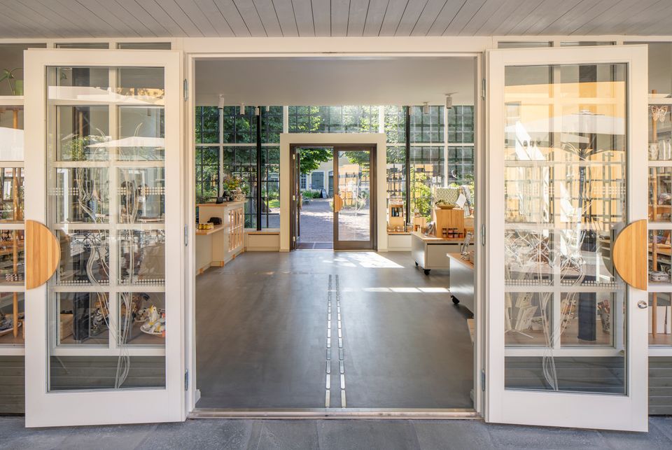 2-Besökspaviljongen-gång-Åke-Eson-Lindman