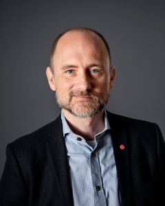 Anders Lindqvist: Grundare och styrelseledamot