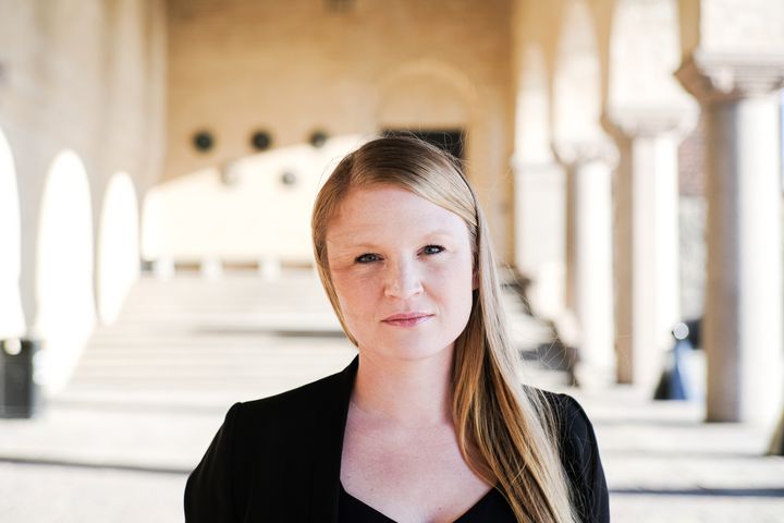 Clara Lindblom, oppositionsborgarråd för Vänsterpartiet i Stockholms stad. Foto: Maurits Otterloo.