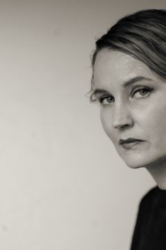 Ida Börjel, Malmö, poet och översättare tilldelas Natur & Kulturs särskilda stipendium 2022. Foto: Ava Hanning.