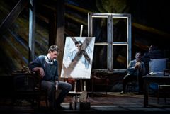 La bohème, Kungliga Operan 2022. Jens Persson Hertzman och Bror Magnus Tødenes. Foto: Kungliga Operan/Markus Gårder.