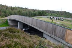 Invigning av ekodukten. Foto Kerstin Eriksson.
