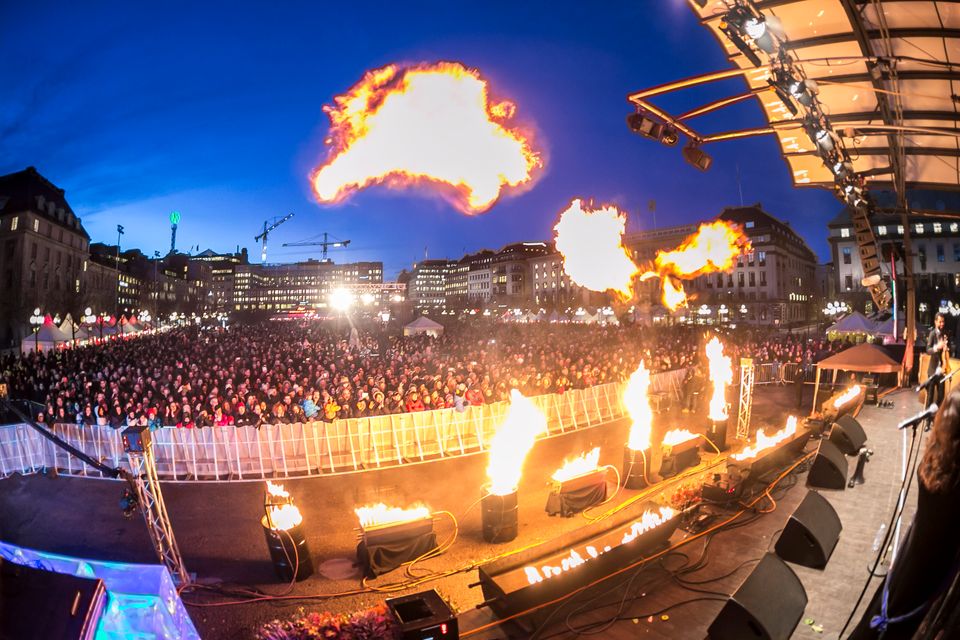 Eldfesten är tillbaka och välkomnar våren Riksteatern