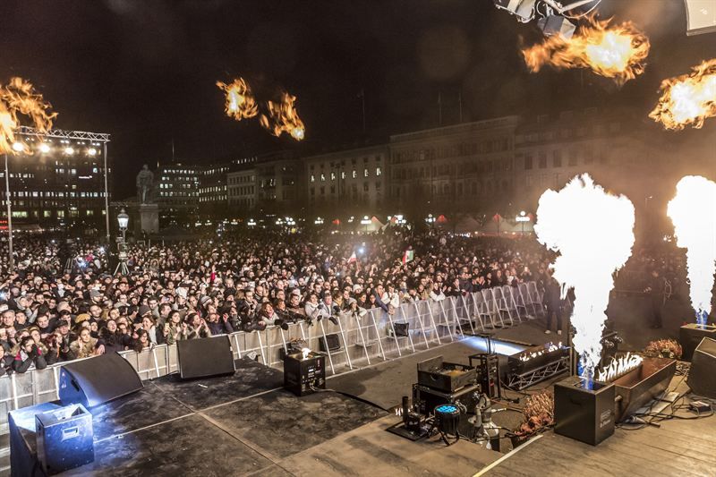 Världens största eldfest lyser upp i vintermörkret Riksteatern