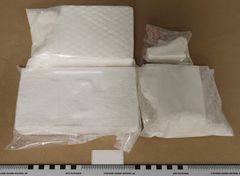 Bland narkotikabeslagen fanns 2,672 kilo kokain som beräknas ha ett gatuvärde på drygt 2,4 miljoner kronor. Foto: Tullverket