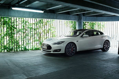 Parkeringshuset Druvan i Linköping inviger nu 12 laddplatser för elbilar.