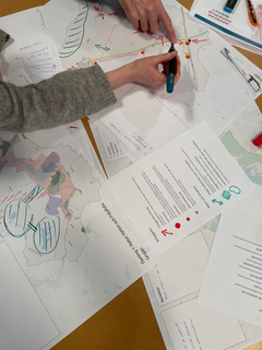 På en av workshopparna fick deltagarna skissa på översiktsplanens utvecklingsinriktning på karta.