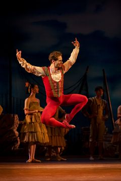 Don Quijote. Kungliga Baletten. Dmitry Zagrebin. Foto Kungliga Operan/Carl Thorborg