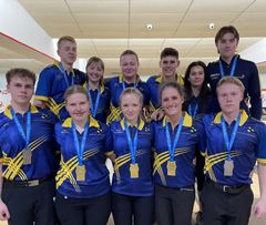 Det svenska juniorlandslaget i bowling tar 13 medaljer vid JEM i bowling.