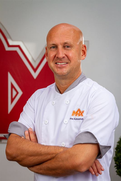 Christoffer Bergfors vice koncernchef pa MAX Burgers