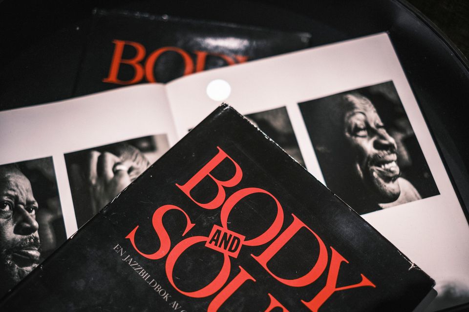 Bokomslag i utställningen Foto: Christer Landergren