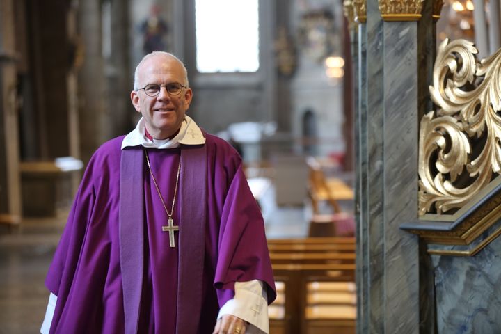 Biskop Martin Modéus fotograferad i Linköpings domkyrka. Foto: Katarina Sandström Blyme