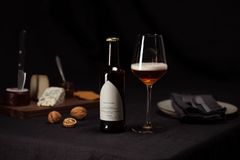 Barley wine, en öl med en fyllig sötma och en vinös arom som påminner om sött dessertvin och torkad frukt. Foto: Emma von Hofsten