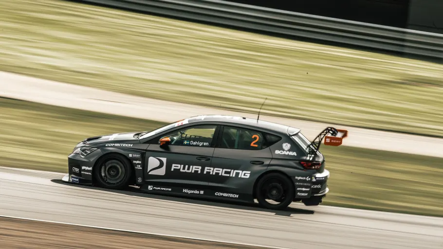 Europcar stöttar PWR Racing - SEAT Dealer Team i STCC | Europcar