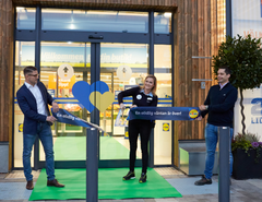 Den 12 november 2020 öppnades dörrarna till Lidl Sveriges 200e butik: Lidl Sigtuna.