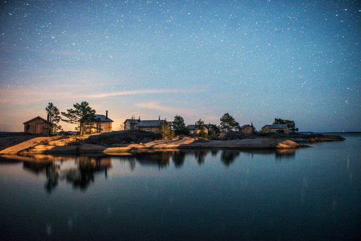 Möt varje morgon vid havets rand på ön Klobben i Ålands skärgård. Foto: Daniel Eriksson/Visit Åland