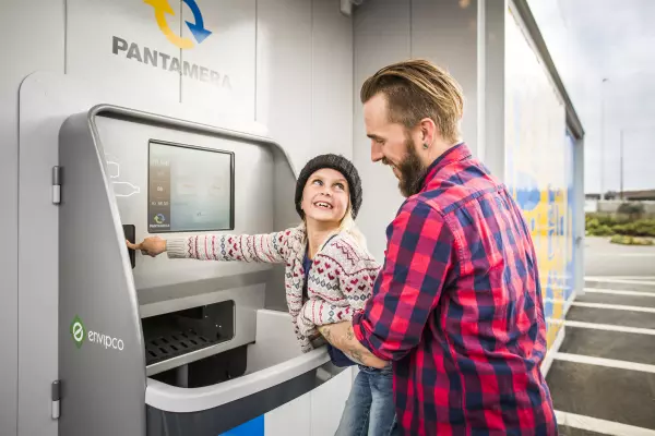 Returpack ansvarar för det svenska pantsystemet av burkar och PET-flaskor för konsumtionsfärdig dryck