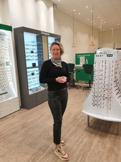 Maria Palmberg, butikschef på Specsavers, nyöppnar på Torp. Foto: Specsavers