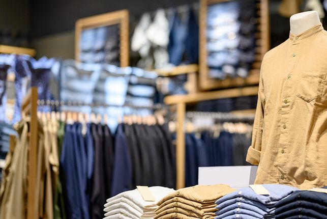 Modehandeln ökade måttligt i juni: ”Shoppande turister kan ge ett lyft i sommar”