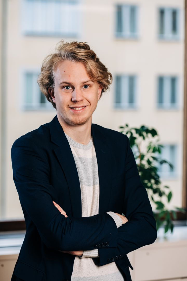 Erik Liss är doktorand i nationalekonomi vid Ratio och Linköpings universitet. 