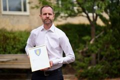 Martin Davidsson på ISSR får utmärkelsen Årets biträdande rektor på gymnasiet av Stockholms stad. Foto: Pelle Mårtenson