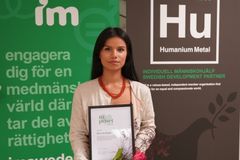 Nina Gualinga var glad över IM-priset. Foto: Ebba Carlson/IM