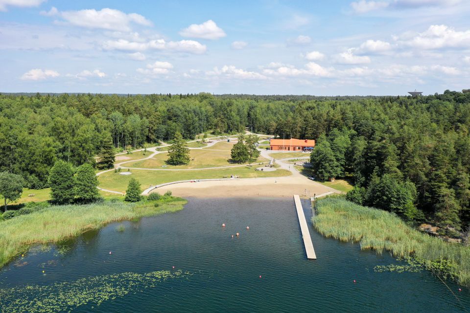 Lillsjöns friluftsgård och badplats
