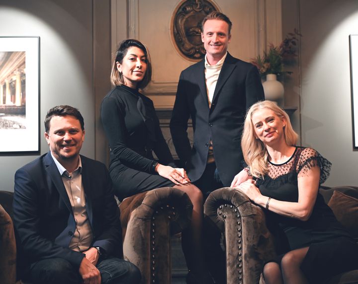 Från vänster: Klas Bernehjält (Partner och COO, Leadfront), Maddja Nazari (Medgrundare och VD, Leadfront), Fredric Örup (Medgrundare och Styrelseordförande, Leadfront) och till höger Katarina Krzyzinska (VD, StreamStone Relations).