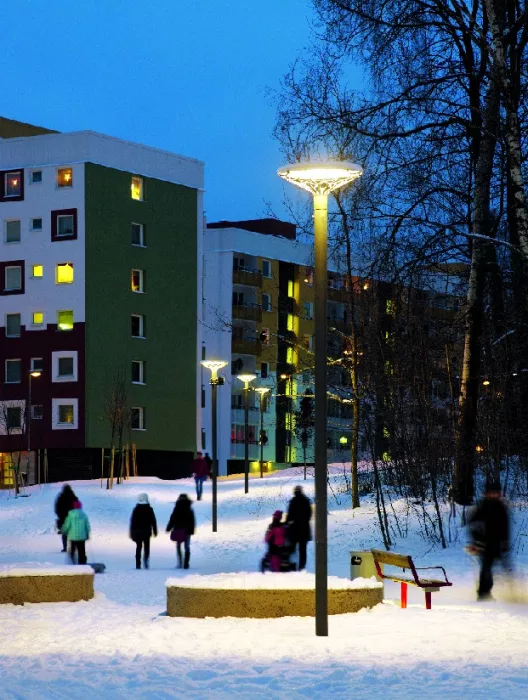 Ett exempel på ett ljusprojekt med fokus på trygghet: Albyparken i Botkyrka kommun. Ljusdesignföretaget Olsson & Linder arbetade bl.a. med en testpanel bestående av unga tjejer från området - med trygghet i fokus.