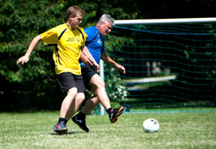 Lars Ohly och Gustav Fridolin spelar Unified fotboll
