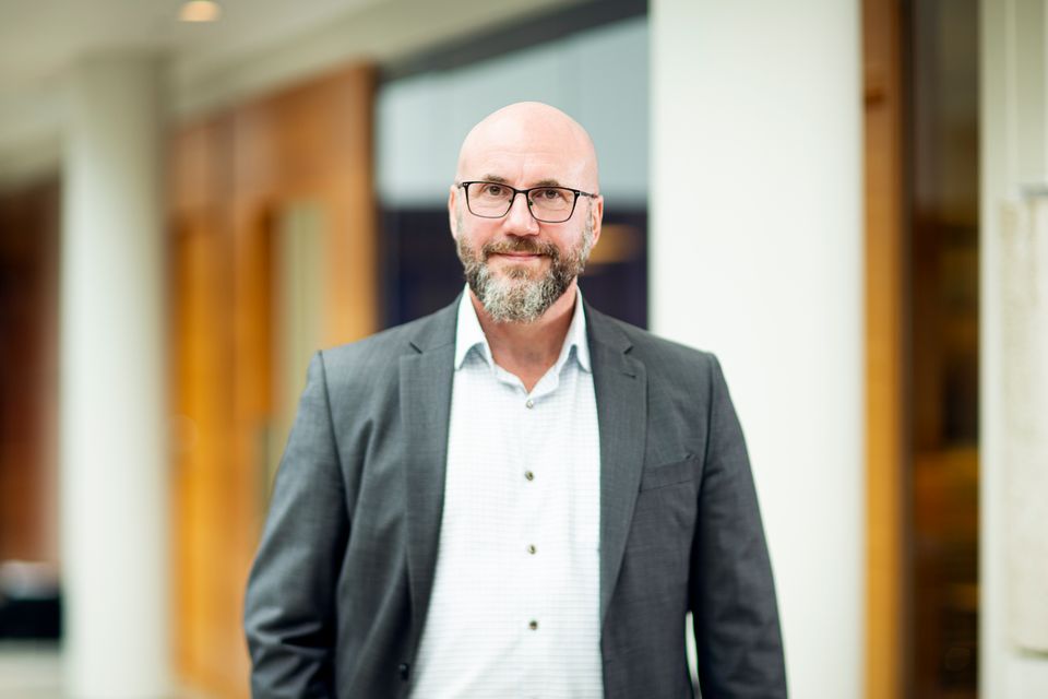 Henrik Smedmark - 2021_pressbild_0577_JULIANA FÄLLDIN