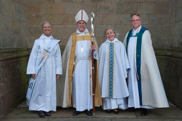 Diakon Christina Brolin, biskop Åke Bonnier, präst Monica Spolén och domprost Robert Lorentzon. Foto: Carla Karlsson