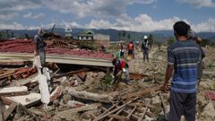 ett sökteam från Indonesiska Röda Korset nådde Sigi-området under måndagen och fann 34 döda i ett hus som kollapsat i samband med jordbävningen. Foto: IFRC